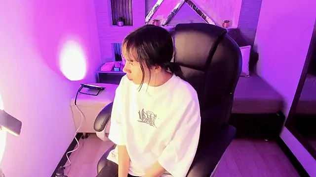 Hanna_Bloomm live