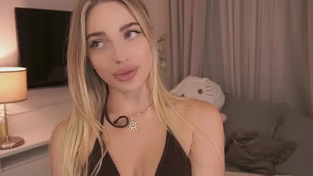 nicole_blueberry live