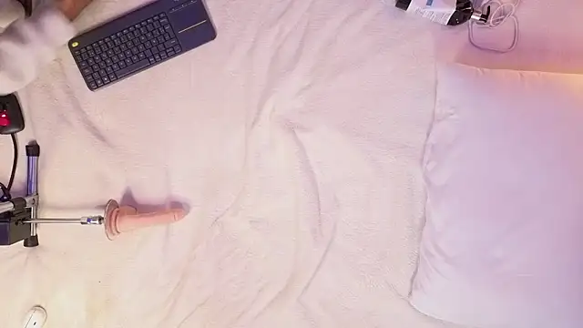 Lolalewis777 live