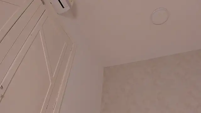 Lilaa_Moon live