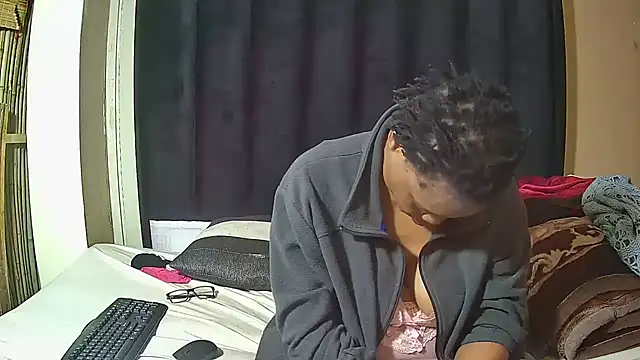 JoycyQueen live
