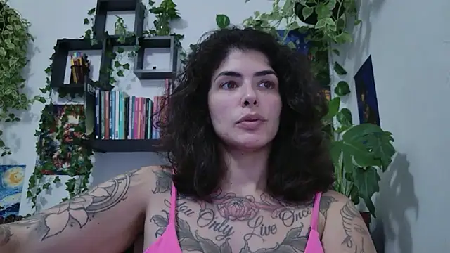 TaliMajesty live
