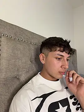 OLIVER_K live