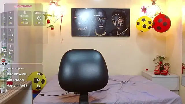 Eve_Bennett live