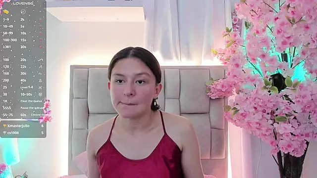 Dana_grey_ live