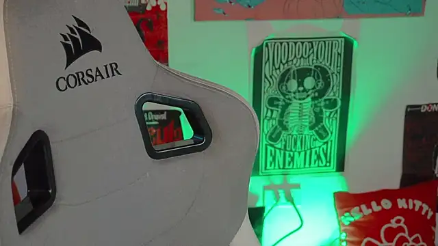 Deadly_Doll live