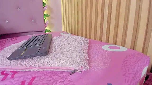 lovely__kiss__ live