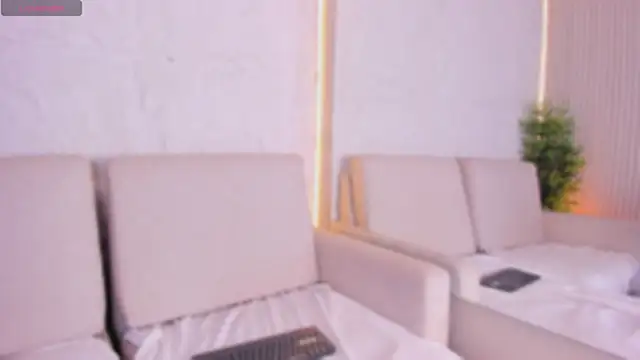 Ali_Hamilton live