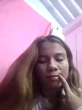 Naomi991 live