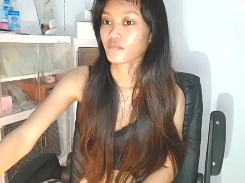 skinny_gracie live