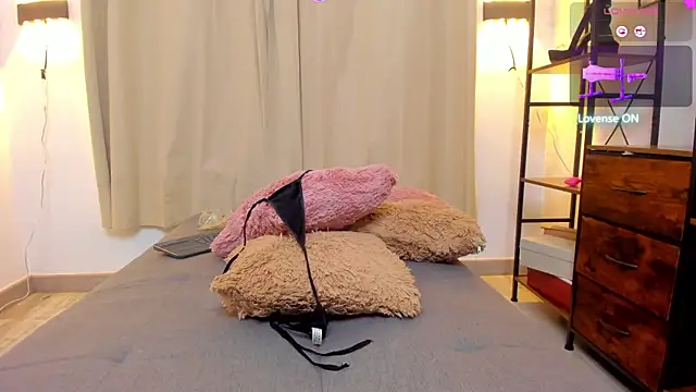 Lilybrunette_ live