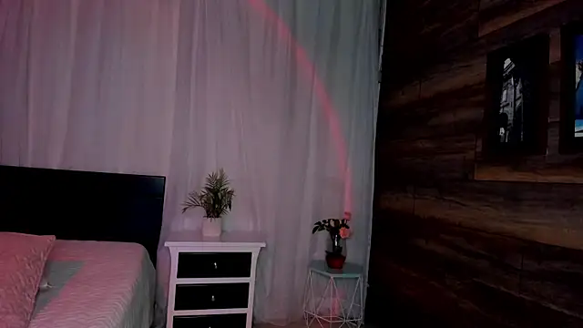 EvaSoto live