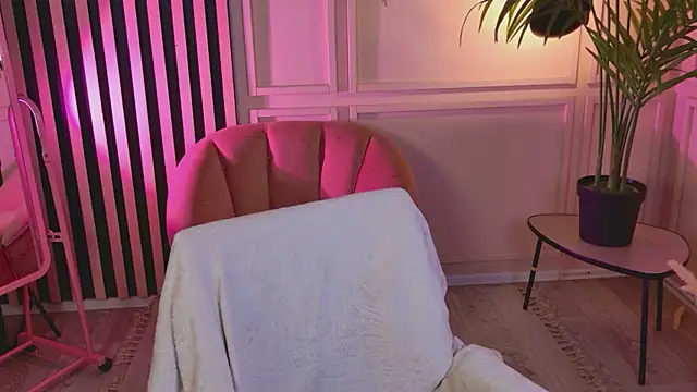 ChloeAster live
