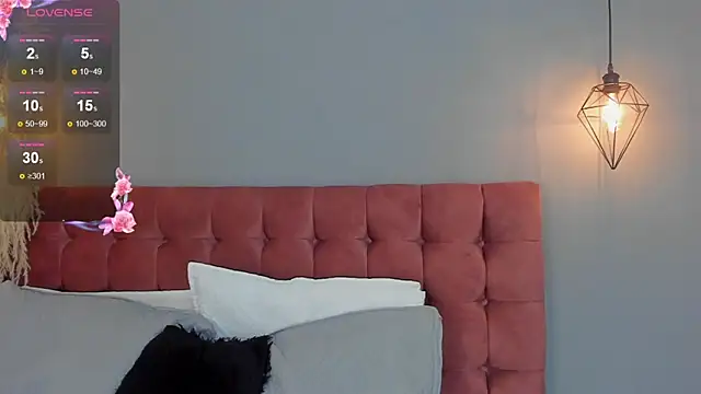 victoria_decapri live
