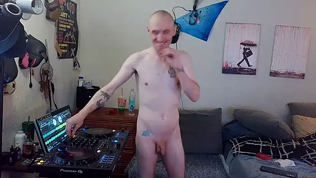 pyrowuff live