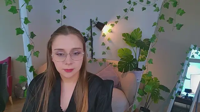 HollyWheeler live