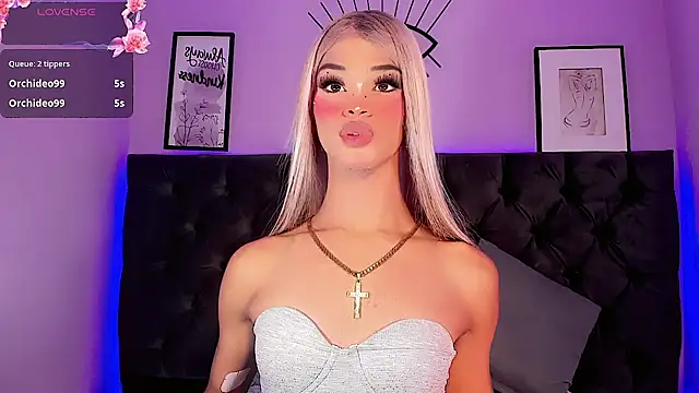 Kornylovee live