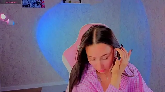 _Kiki_angelll_ live