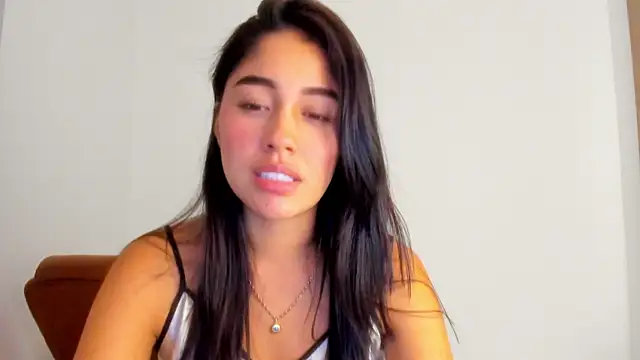 AriaMontgomery live