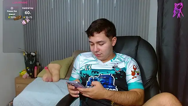 Julian_Smith21 live