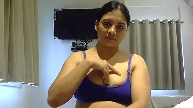 tripti2 live