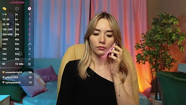 Rosie_Mac live