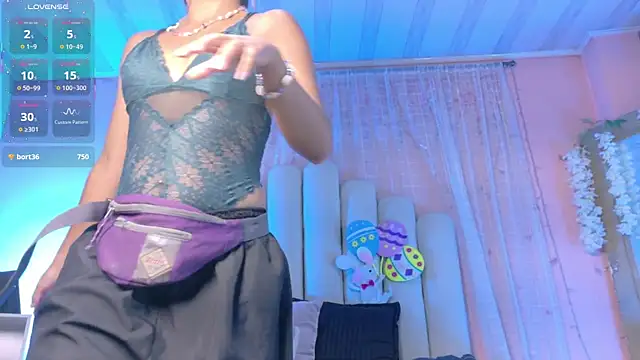 Hollyyqueen_ live
