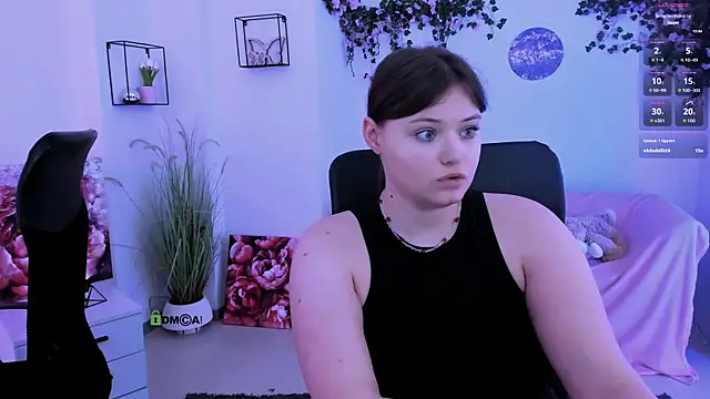 nikole_kitt live