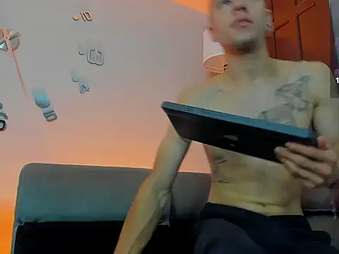 Tayler_millers_ live