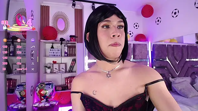 Eva__Walker live