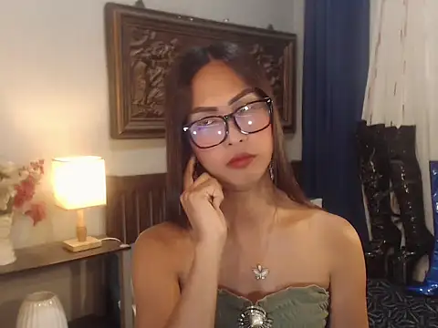 Nathalieheartt live