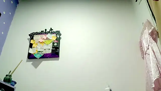 PetiteIvoryQueen19 live