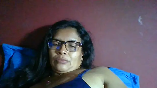 DianaOchoa_ live