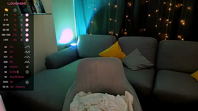 AnyaTaylor_ live