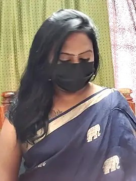 Meera_mia live