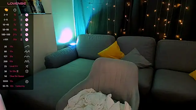AnyaTaylor_ live