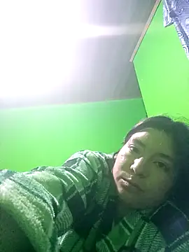 Zoe_aylor live