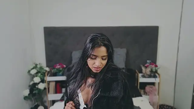 Delilah_Blazee live