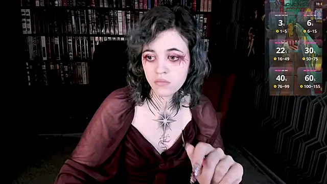 NoelleGothicShadow live