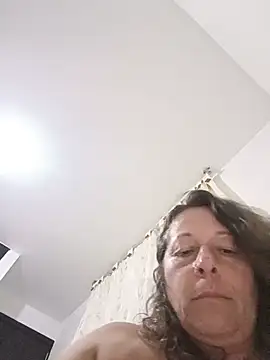 Nikki_milf69 live