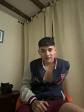 Santiagooo1233 live