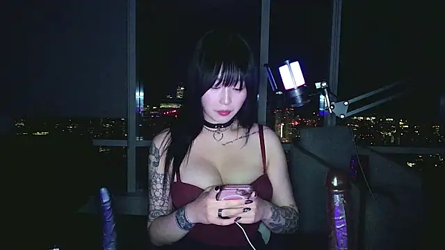 obeycarrienoona live