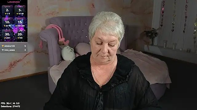 Poppy_Pulse live
