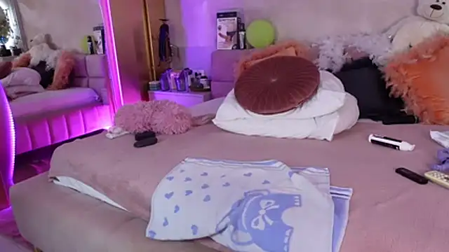 JullyBlair live