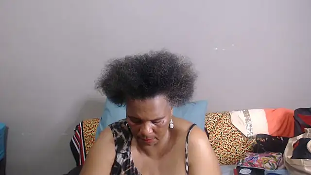 GrandBustyMelon live