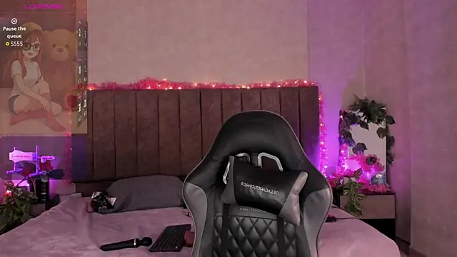 LanaMills_ live