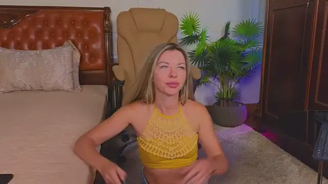 Real_Tini live