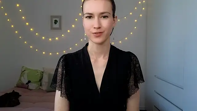AliciaNewell live
