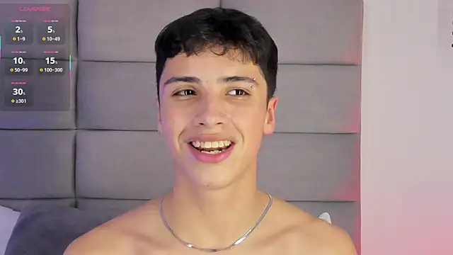 JoshClaarktt live