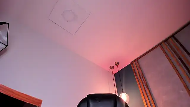 Megaan_grey_ live
